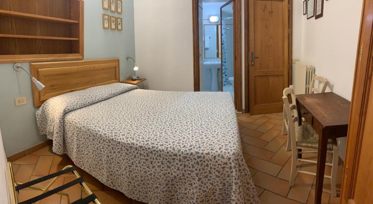 Agriturismo Il Castello Ассизи Экстерьер фото