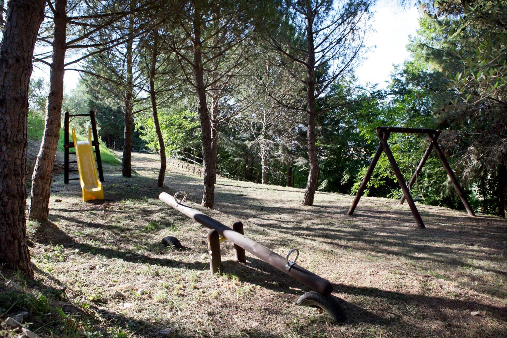 Agriturismo Il Castello Ассизи Экстерьер фото